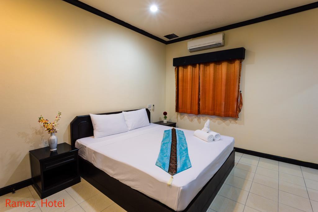 Ramaz Hotel Patong Esterno foto