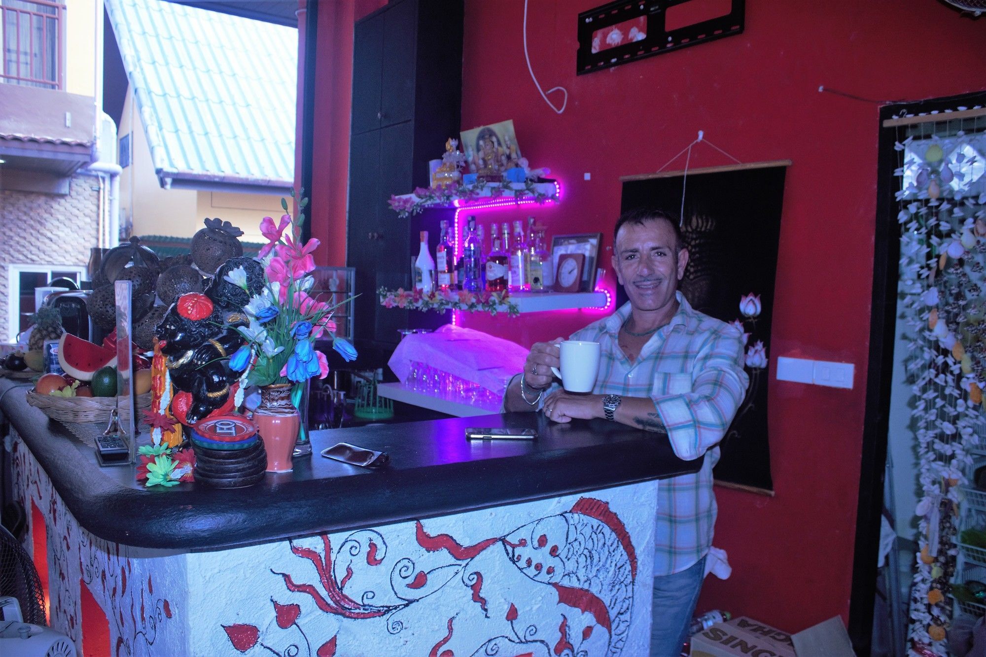 Ramaz Hotel Patong Esterno foto